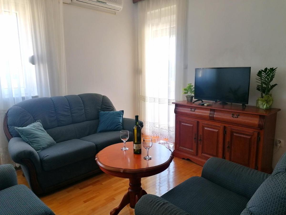 Apartman Park Требине Екстериор снимка